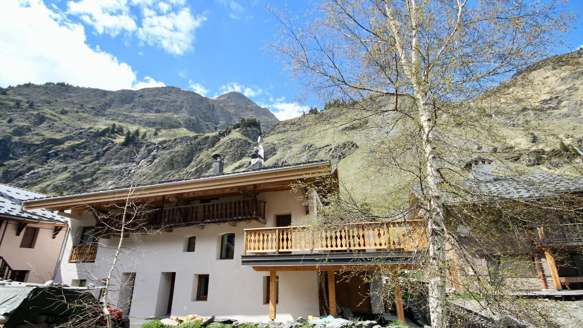 Sourire Altitude location