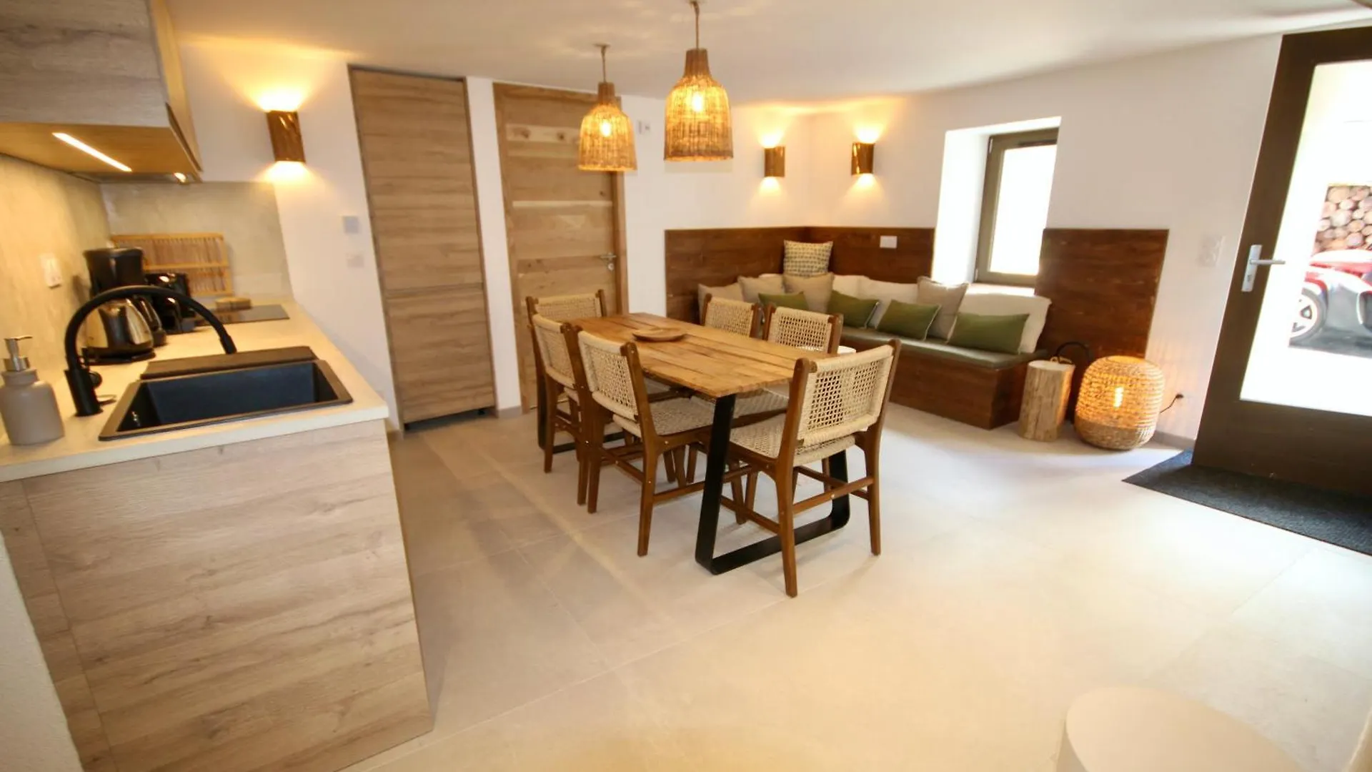 Sourire Altitude Hotel La Plagne 0*,